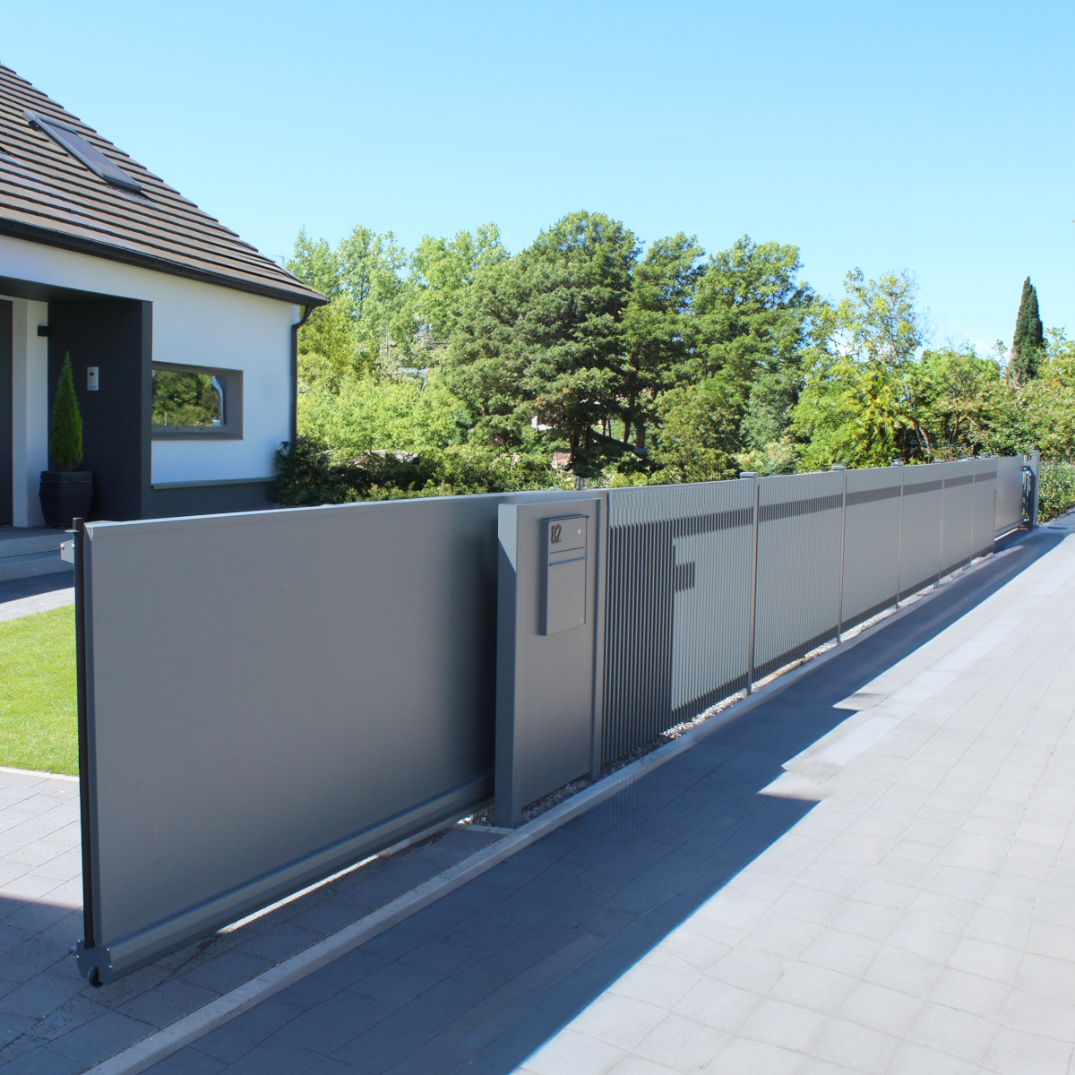 Alu Schiebetor freitragend Sylt, DB 703